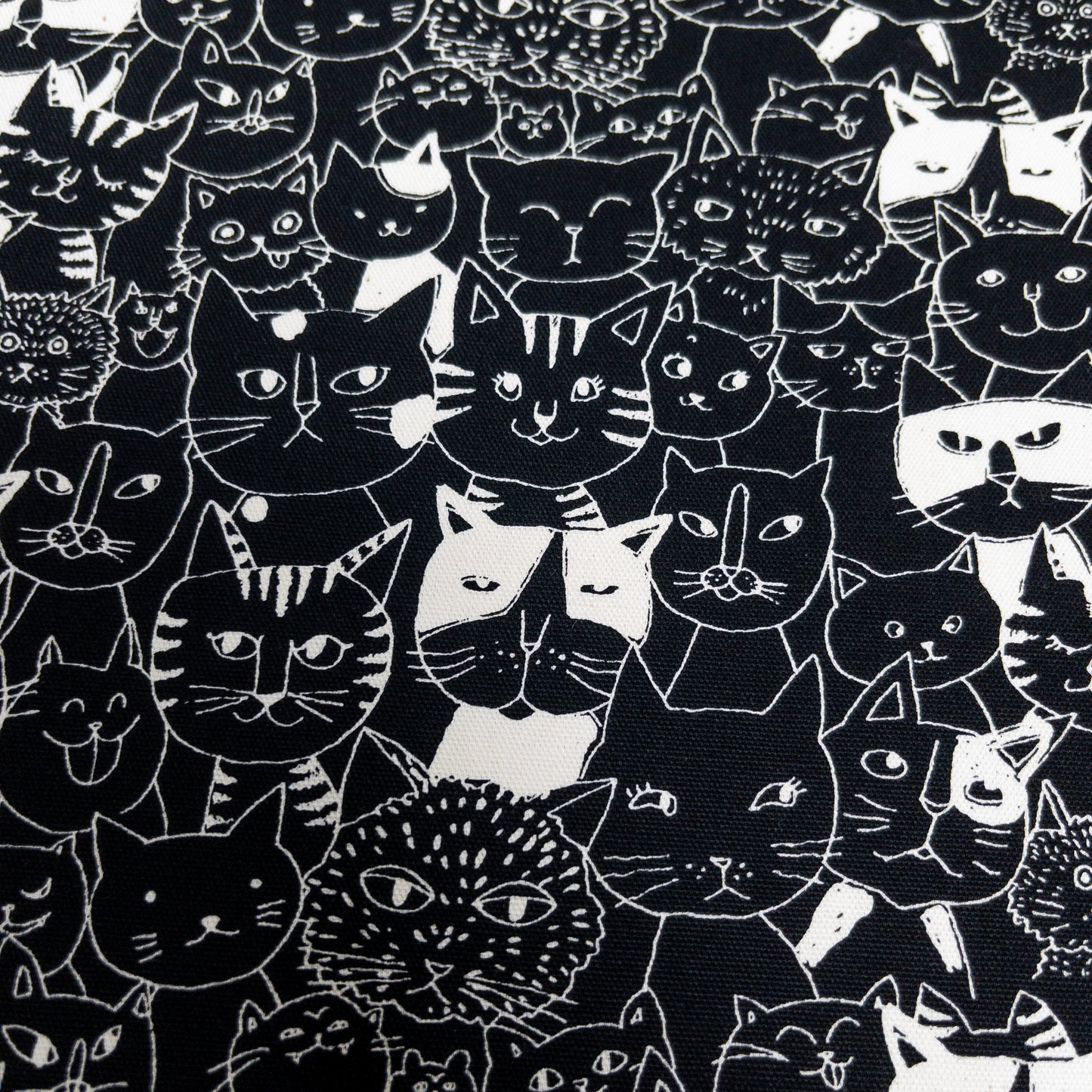Japan | black white cat 黑白貓 | cotton printed sheeting