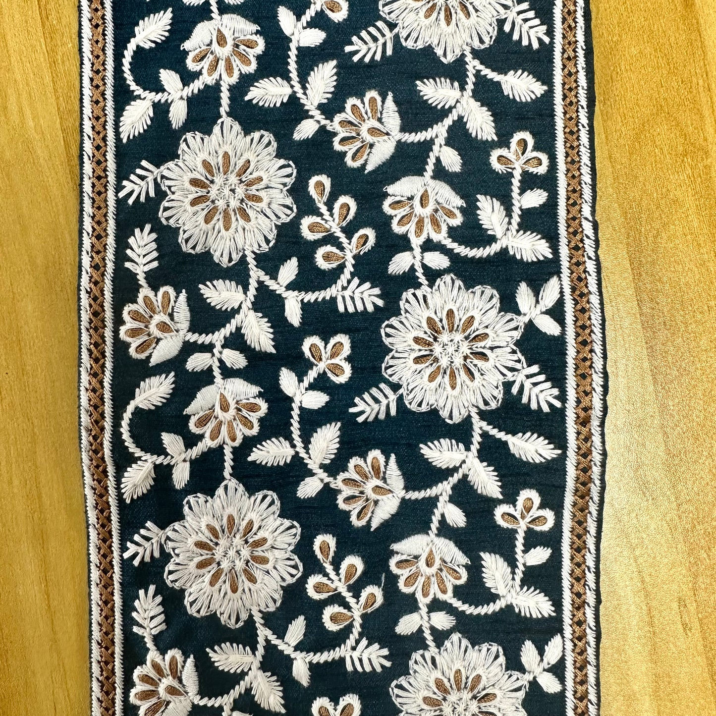 embroidery webbing 刺繡帶 | white flower 白花藤 13.2cm