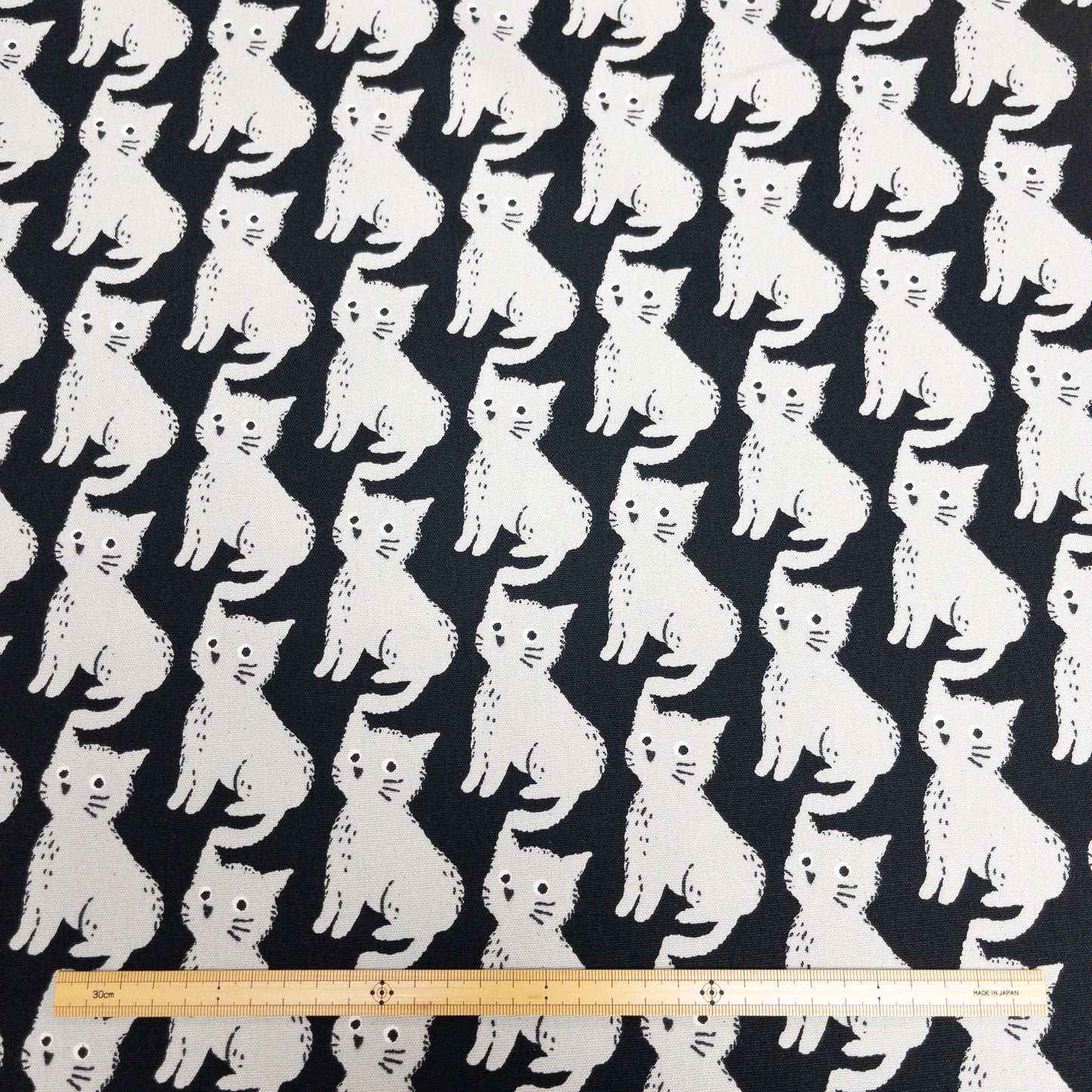 Japan | black grey cat 黑貓灰貓 | cotton printed oxford 純棉