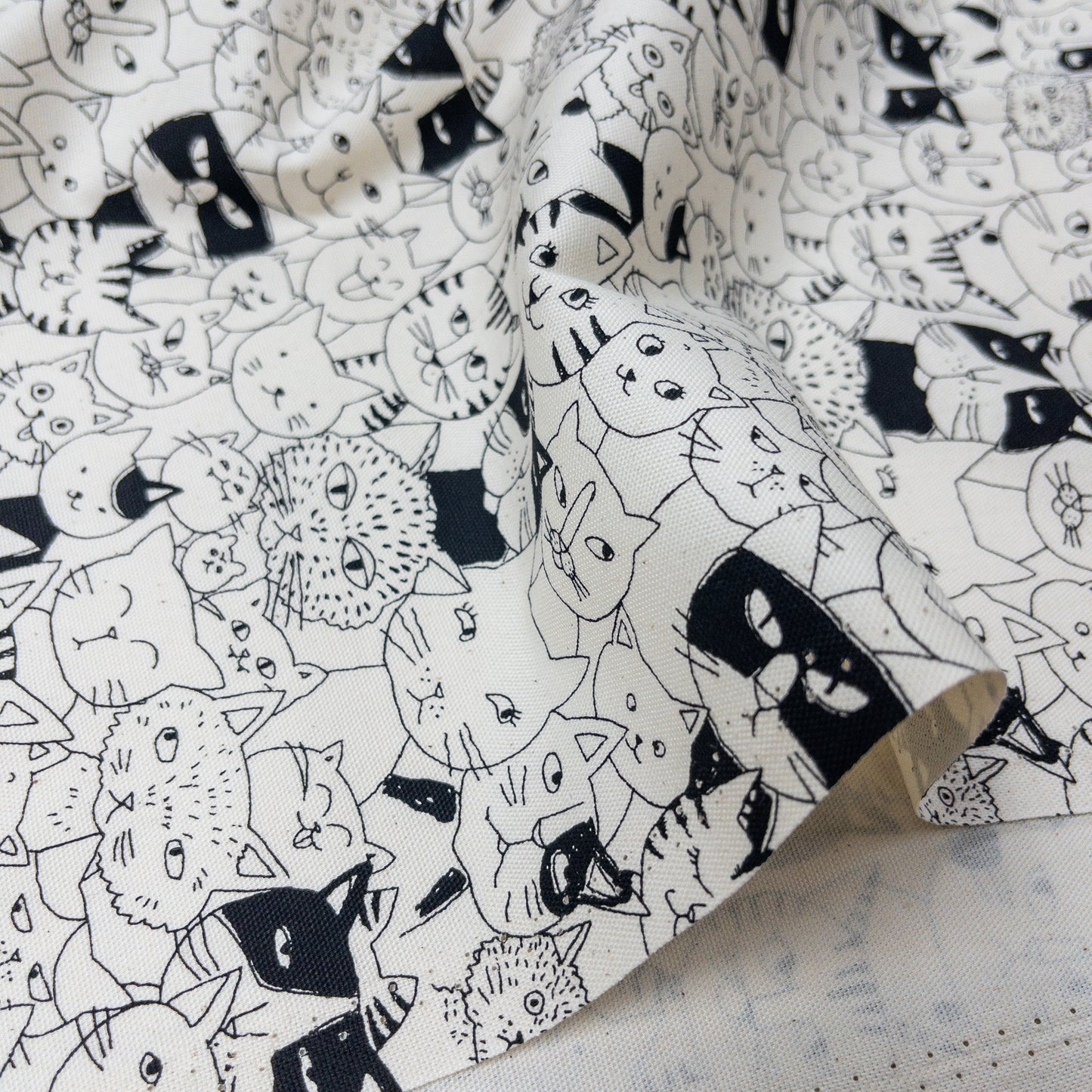Japan | black white cat 黑白貓 | cotton printed sheeting