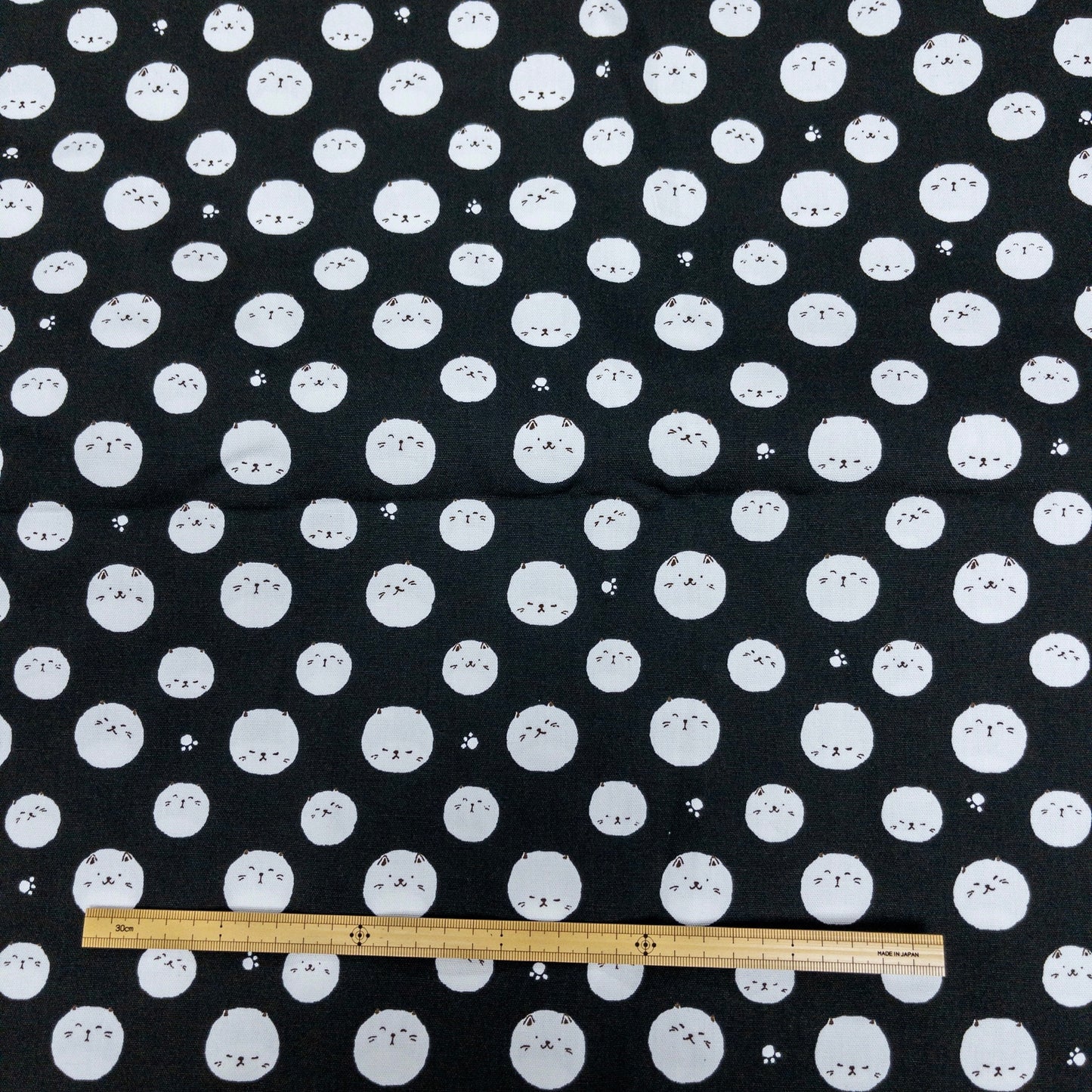 Japan | cat marshmallow 貓貓棉花糖 | cotton printed oxford 純棉