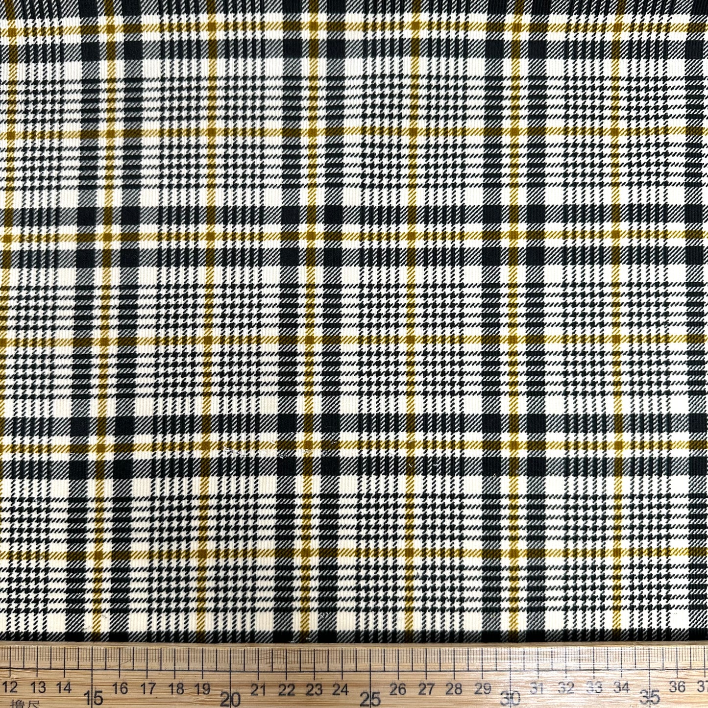 Japan | houndstooth 千鳥格 | cotton printed corduroy 薄燈芯絨