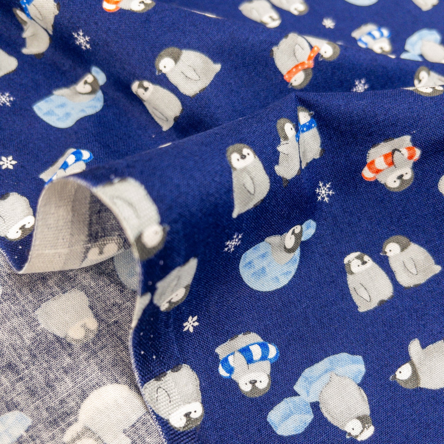 Japan | Baby penguin 企鵝寶寶 | cotton printed sheeting 純棉