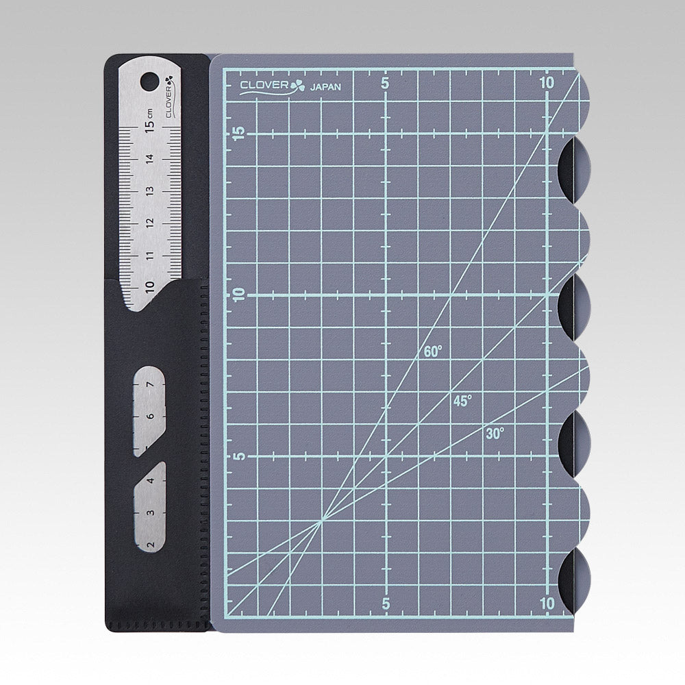 Clover cutting mat 切割墊 𠝹板 - B5 29x18cm folding可折疊 / with rule 附送間尺