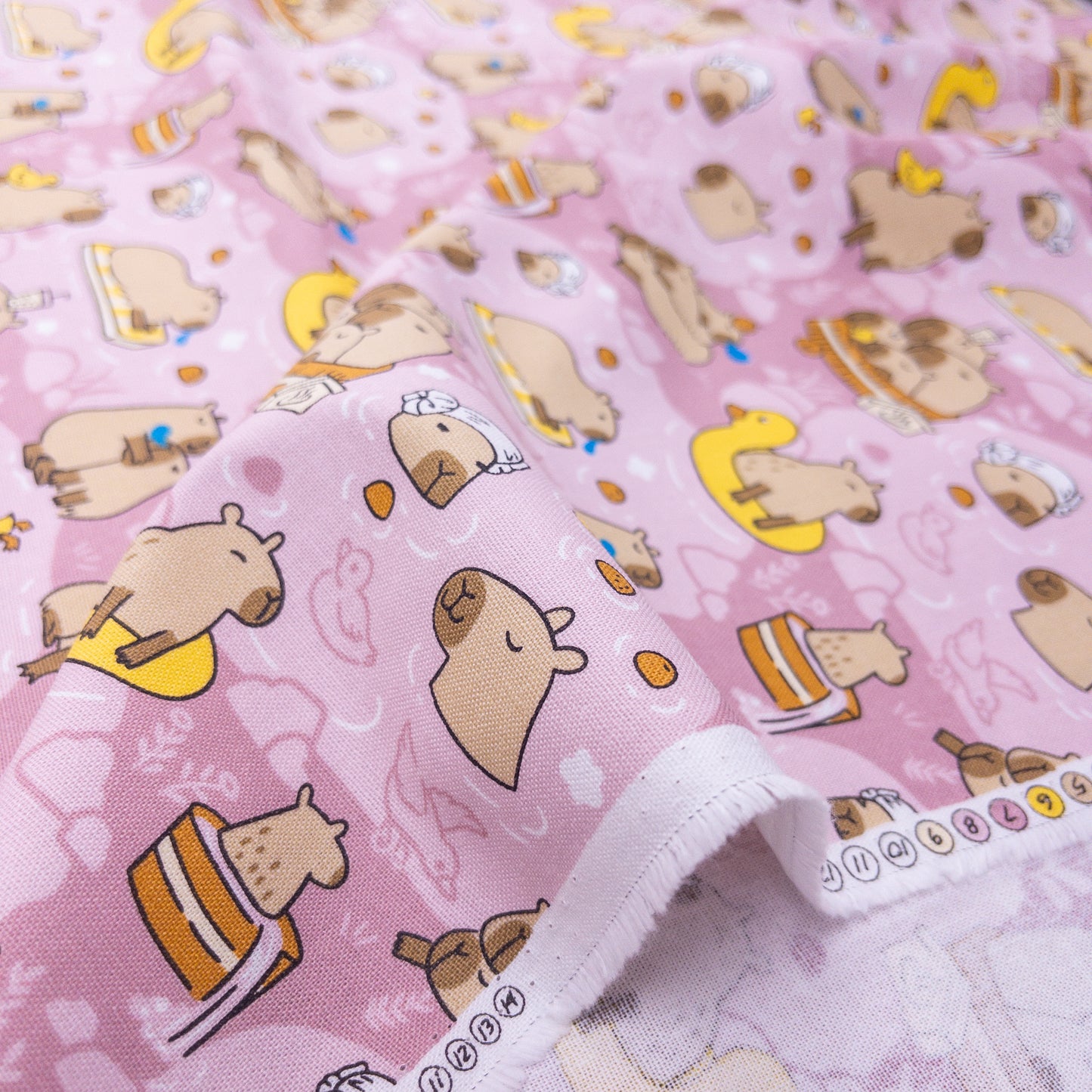 Taiwan | 水豚温泉 capybara | cotton printed oxford 純棉