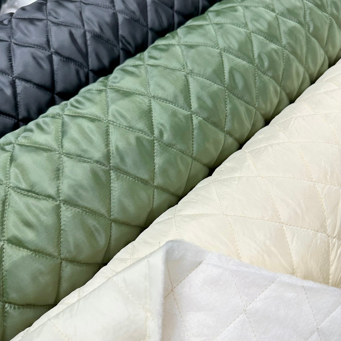 Japan | solid rhombus 菱形 | quilted fabric 夾棉