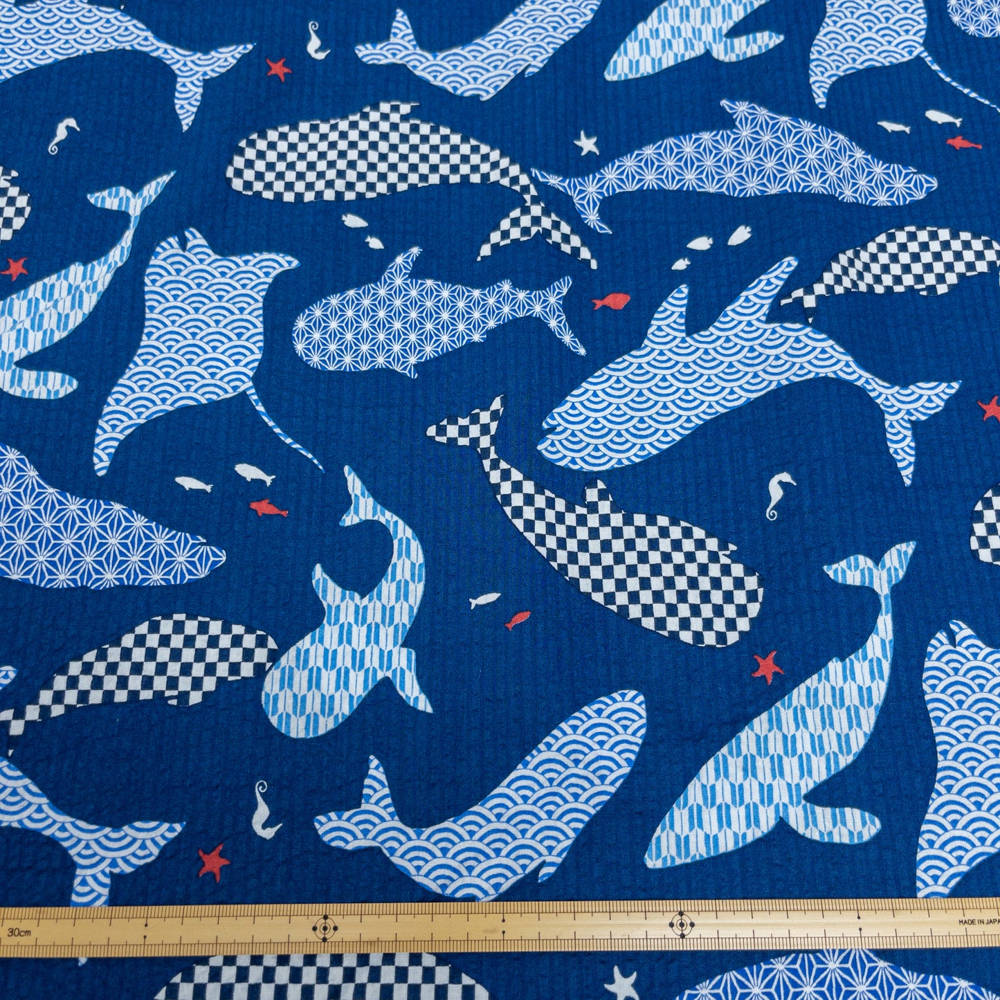 Japan | whale 和風鯨魚 | cotton seer sucker 泡泡棉浴衣布