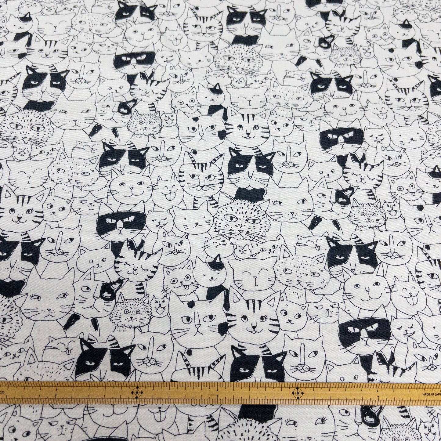 Japan | black white cat 黑白貓 | cotton printed sheeting