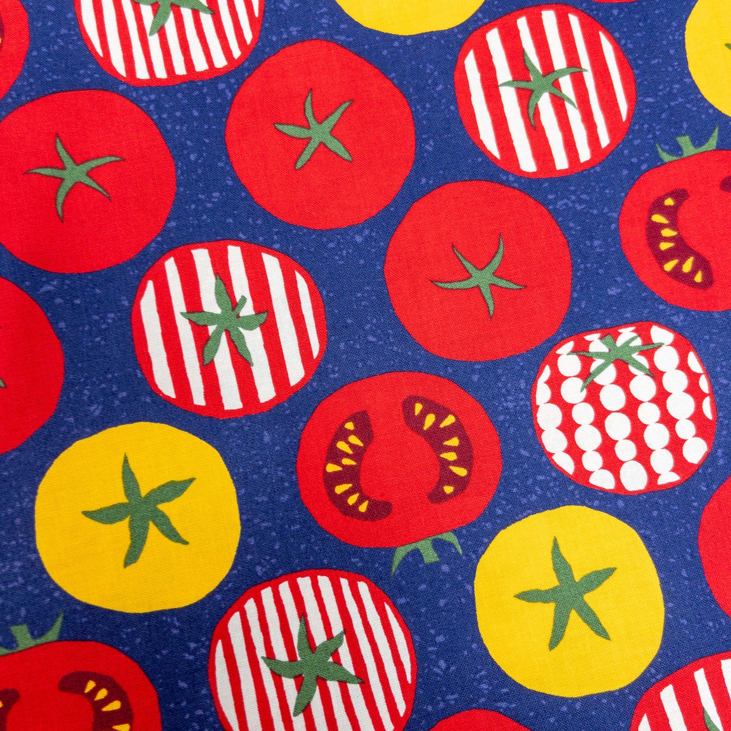 Japan | art tomato 藝術蕃茄 | cotton printed sheeting 純棉