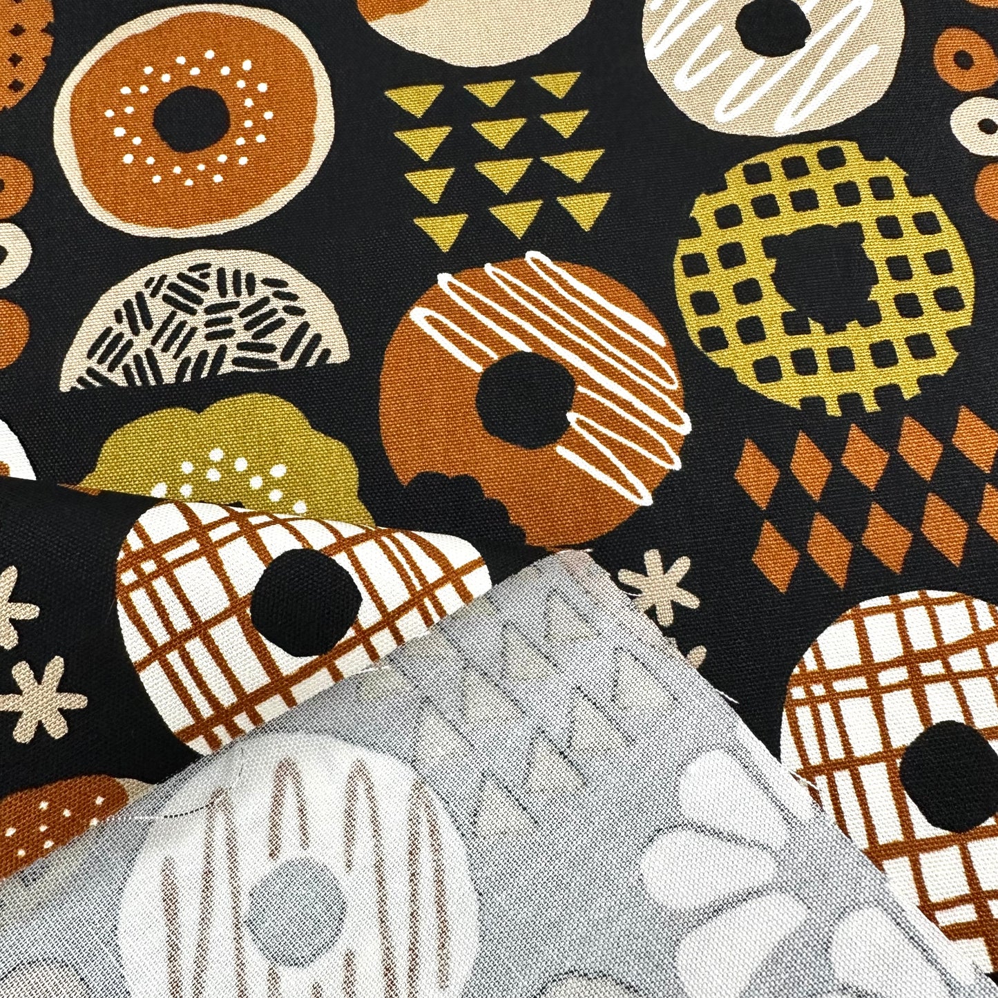 Japan | donut 冬甩 | cotton printed oxford 純棉