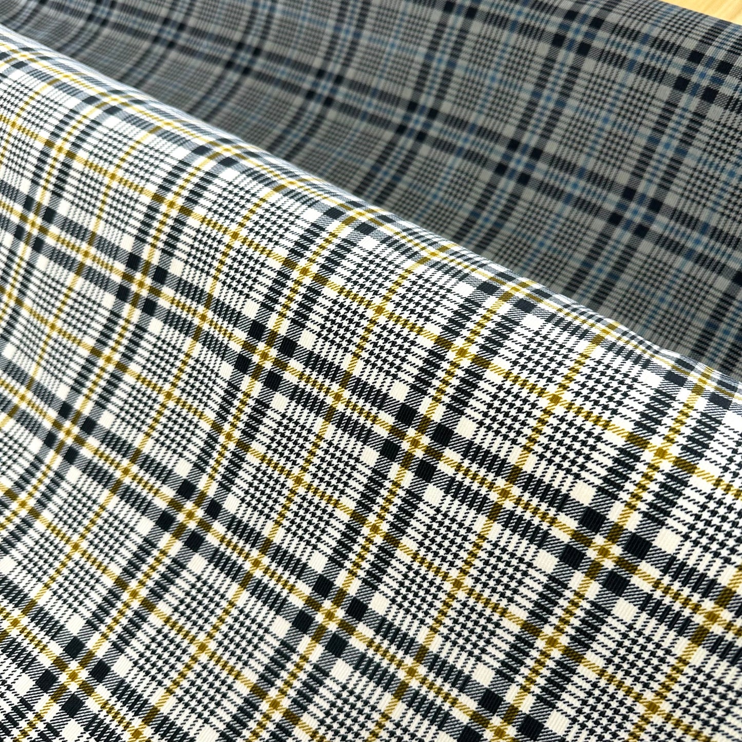 Japan | houndstooth 千鳥格 | cotton printed corduroy 薄燈芯絨