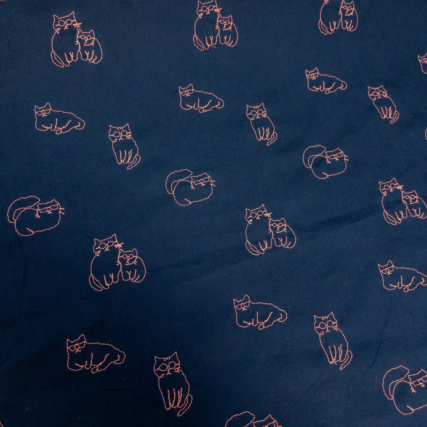 Japan | embroidery glasses cat 眼鏡貓貓刺繡 | cotton printed broadcloth 純棉