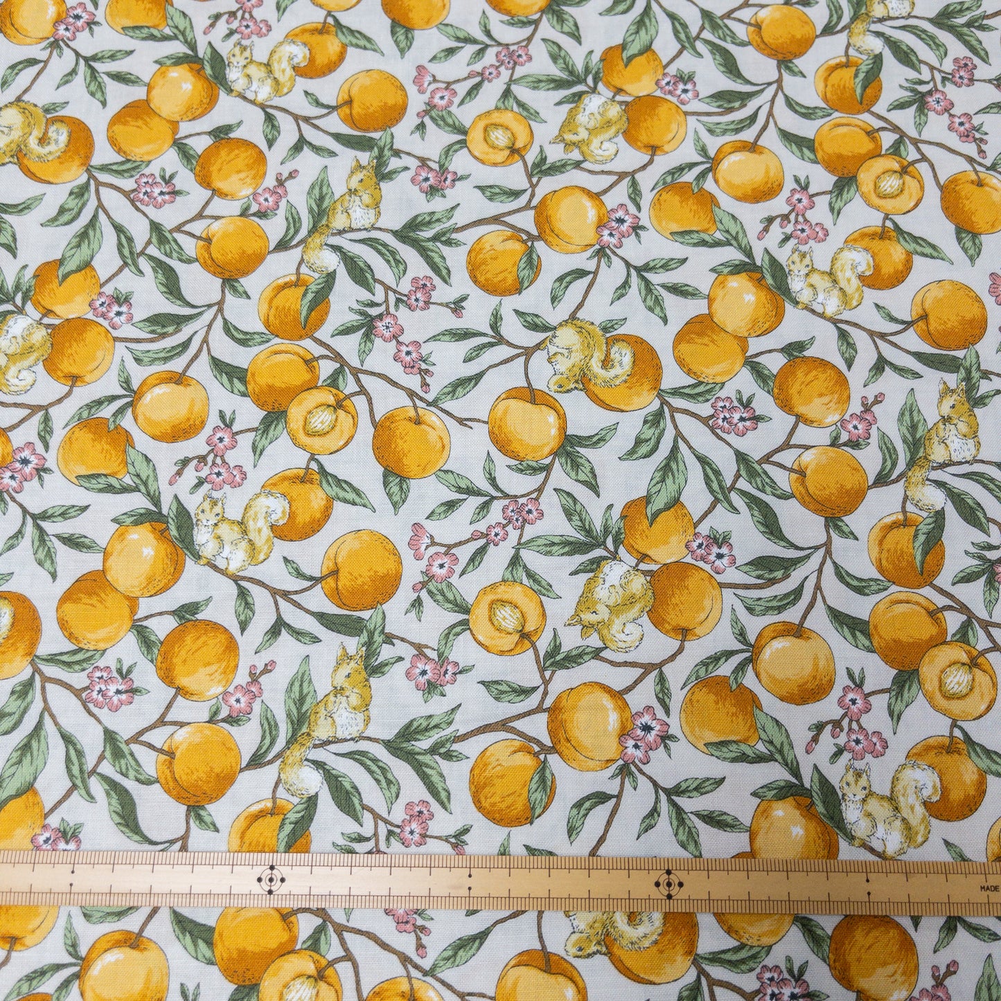 Japan | peach squirrel 桃子松鼠 | cotton printed sheeting 純棉