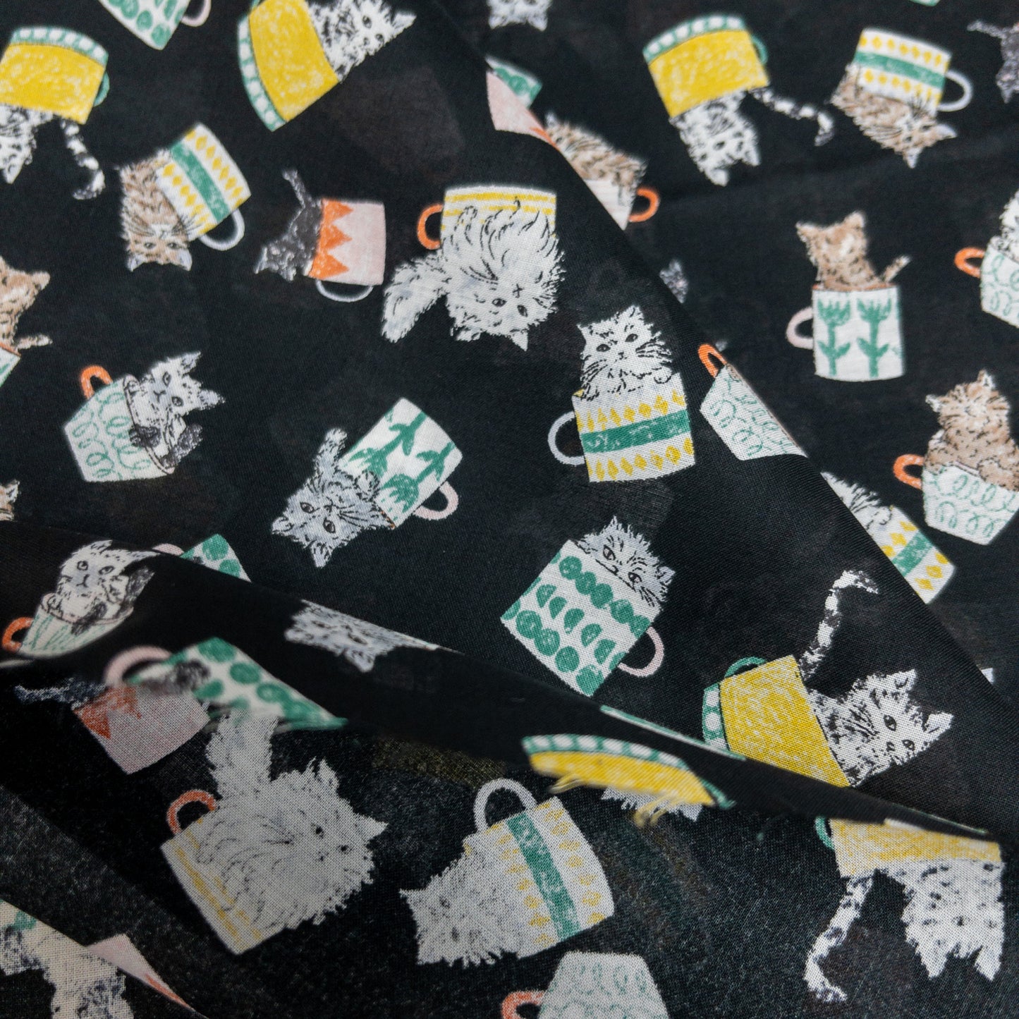 Japan | tea cup cat 貓貓茶杯 | cotton printed sheeting 60s 純棉 60支棉