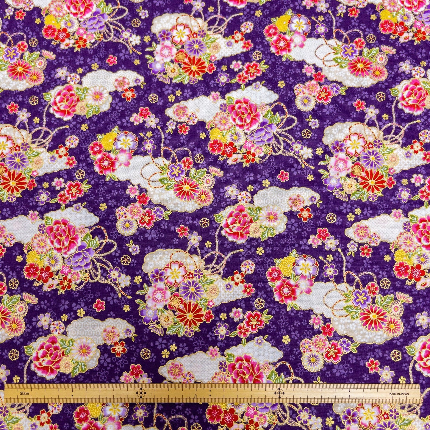Japan | gilded Japanese clouds and flowers 燙金和風雲海花 | cotton printed sheeting
