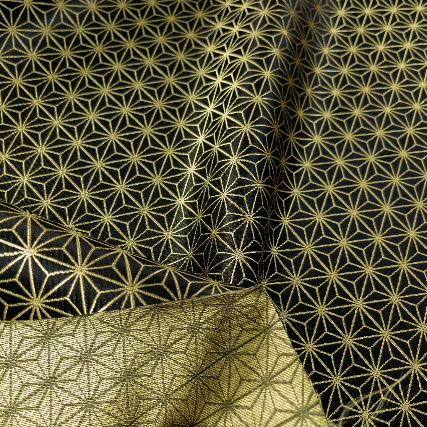 Japan | sparkling asanoha pattern 閃令令燙金線麻之葉 | brocade jacquard 錦緞
