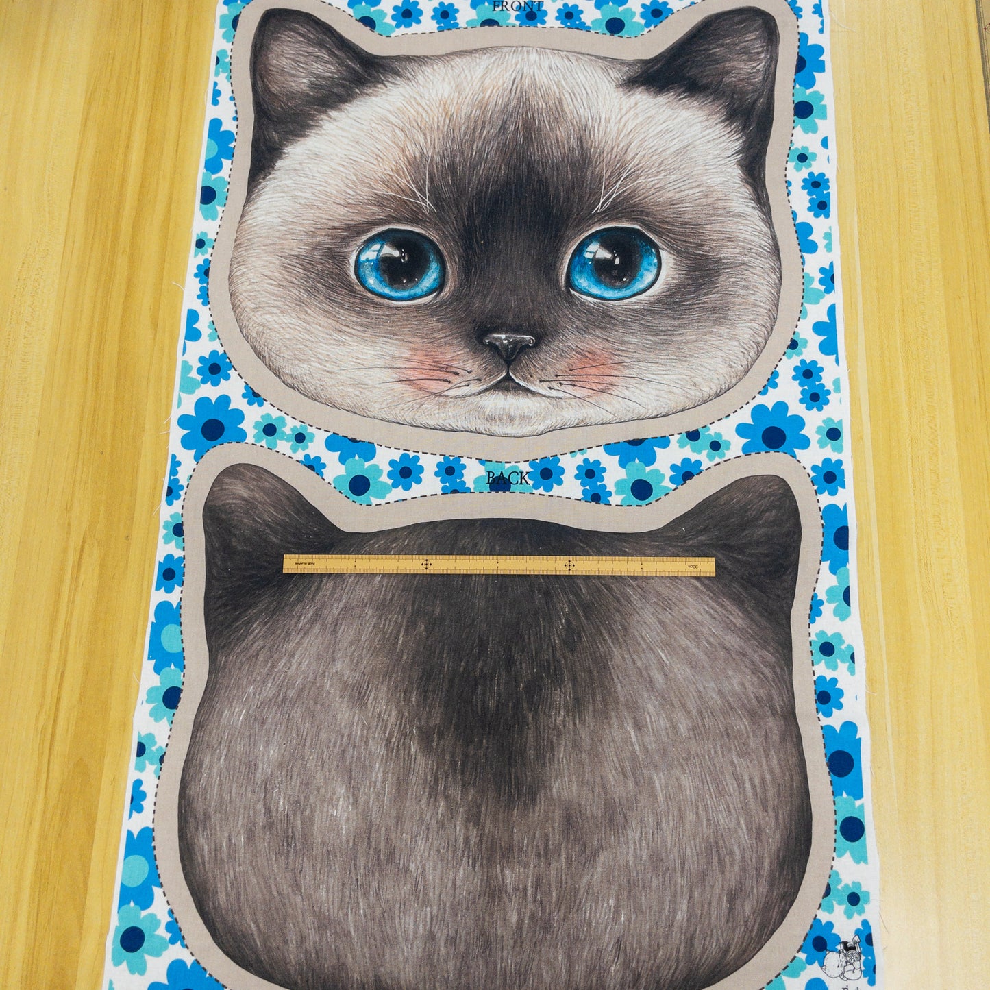 Unclecat 貓叔叔 | Klaudy cushion 大頭枕定位布 | cotton linen 棉麻