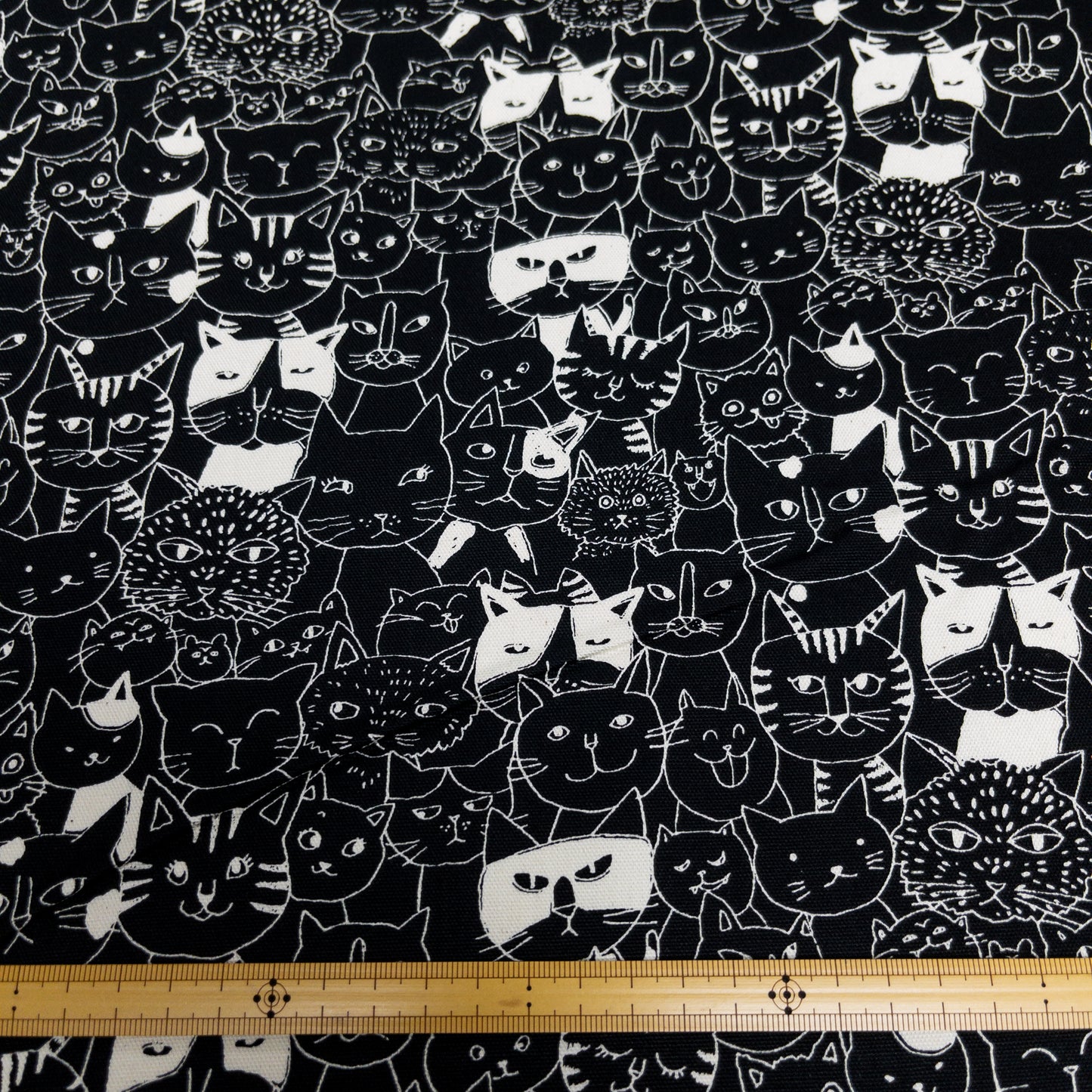 Japan | black white cat 黑白貓 | cotton printed sheeting