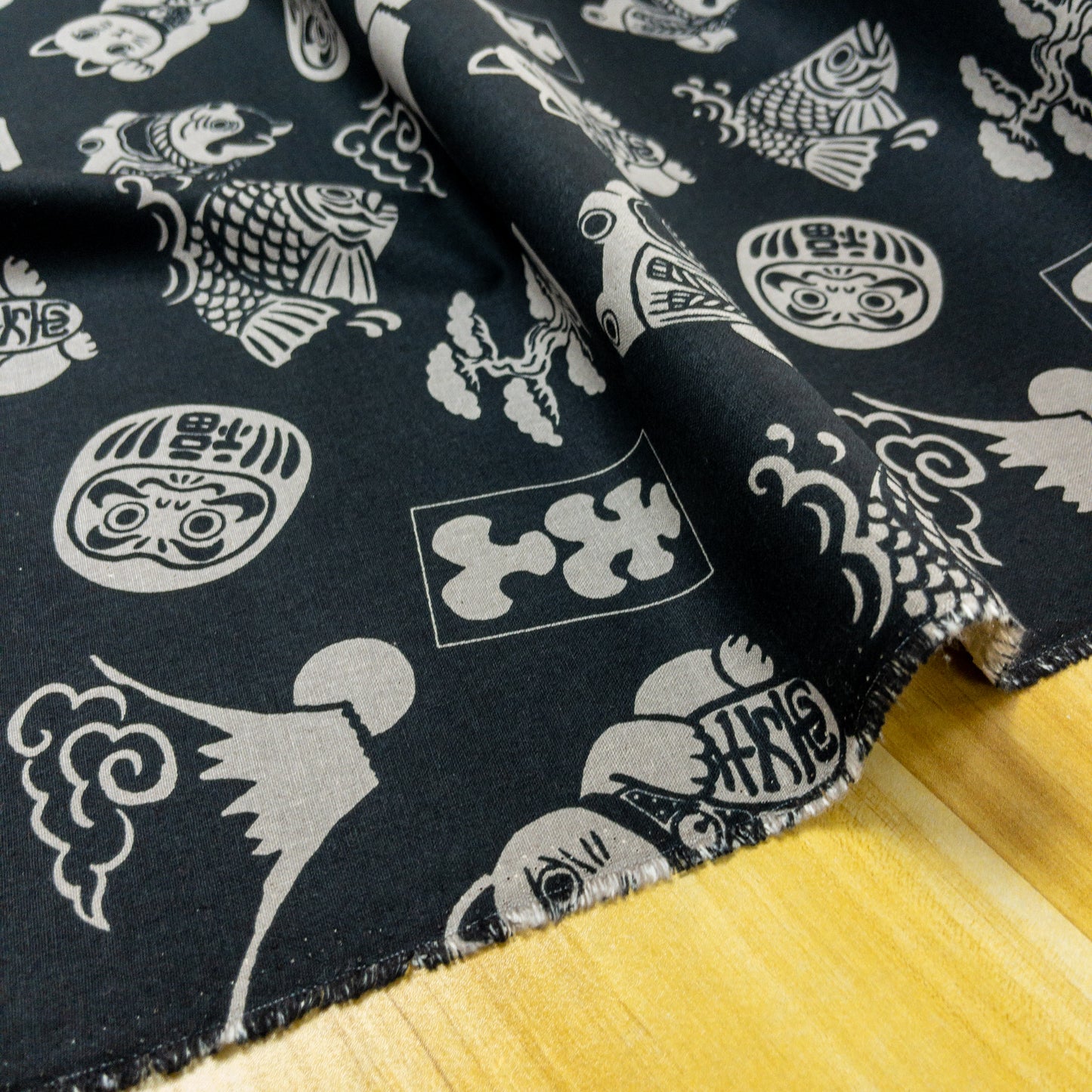 Japan | japanese pattern daruma 達摩富士山招財貓圖案 | cotton printed light weight canvas 純棉