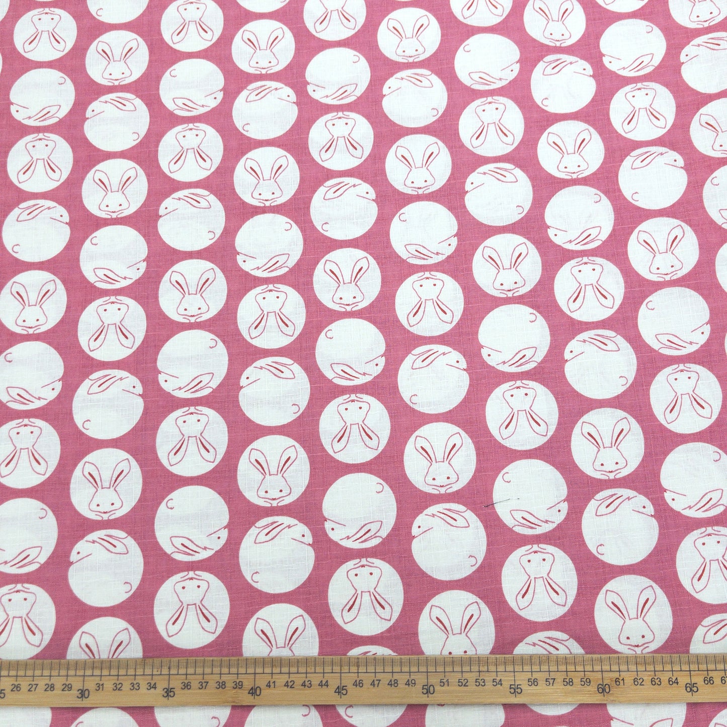 Japan | round rabbit 圓形白兔 | cotton shantung 竹節棉