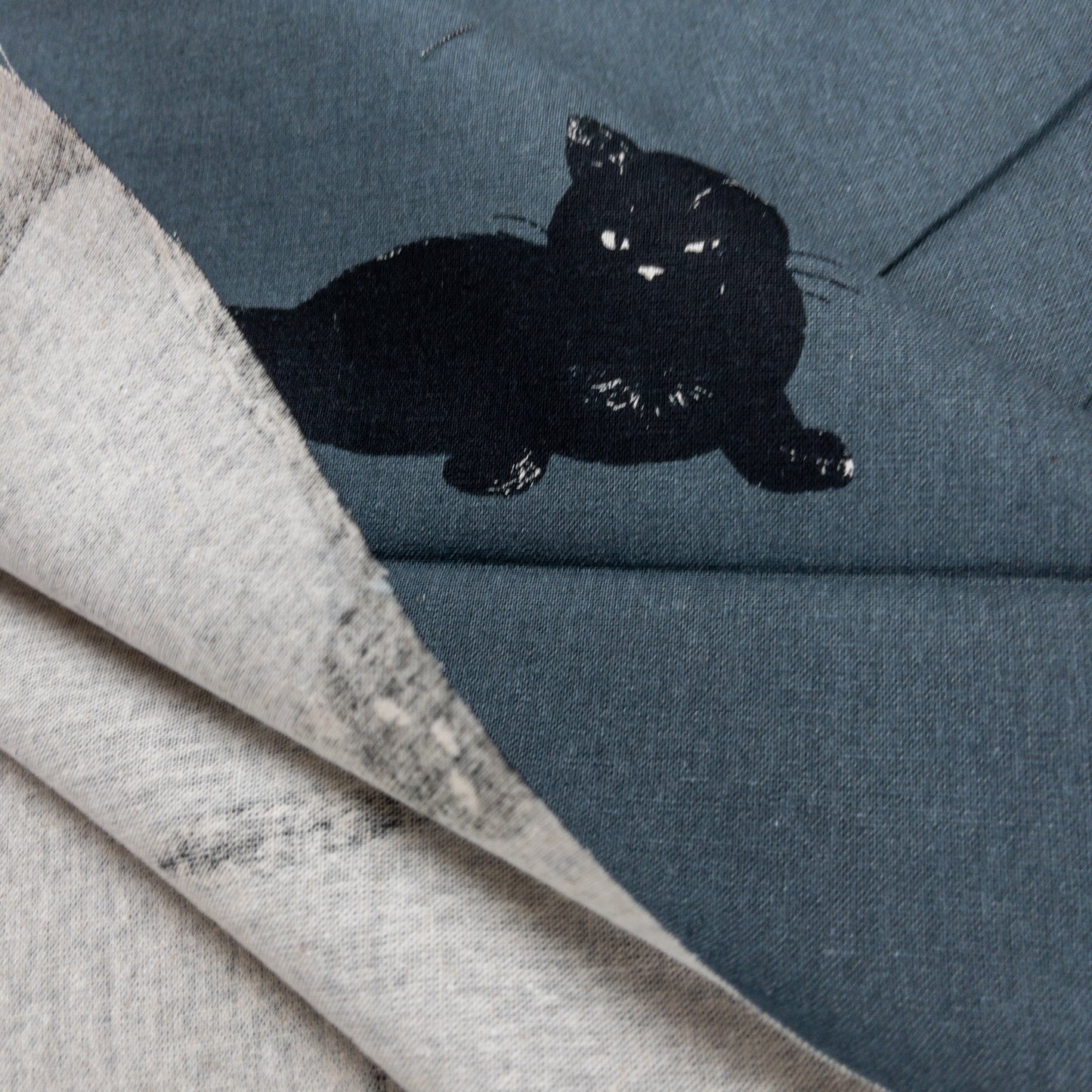 Japan | black cat 黑貓 | cotton linen 棉麻
