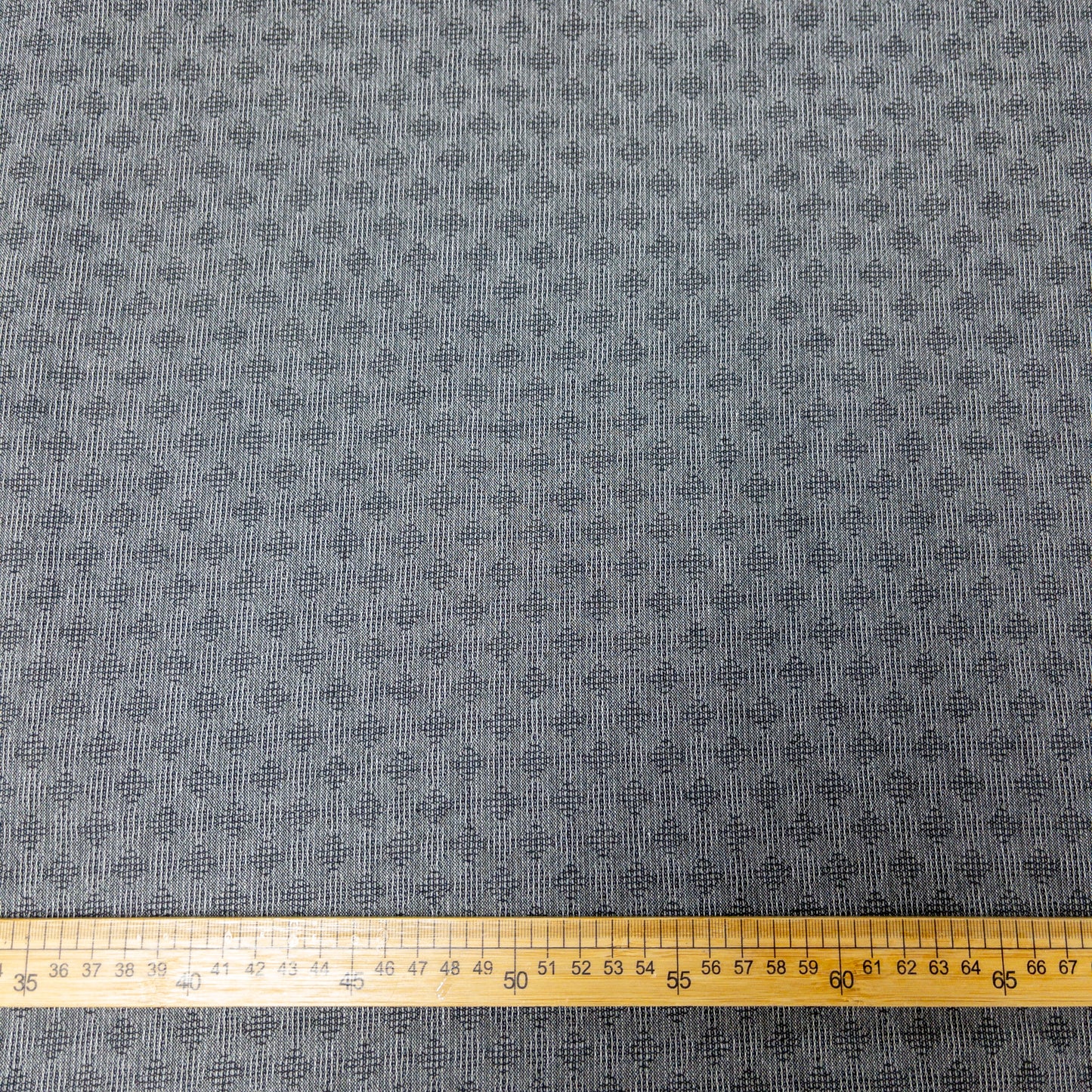 Japan | dot 圓點 | cotton yarn dyed dobby cloth 先染提花純棉
