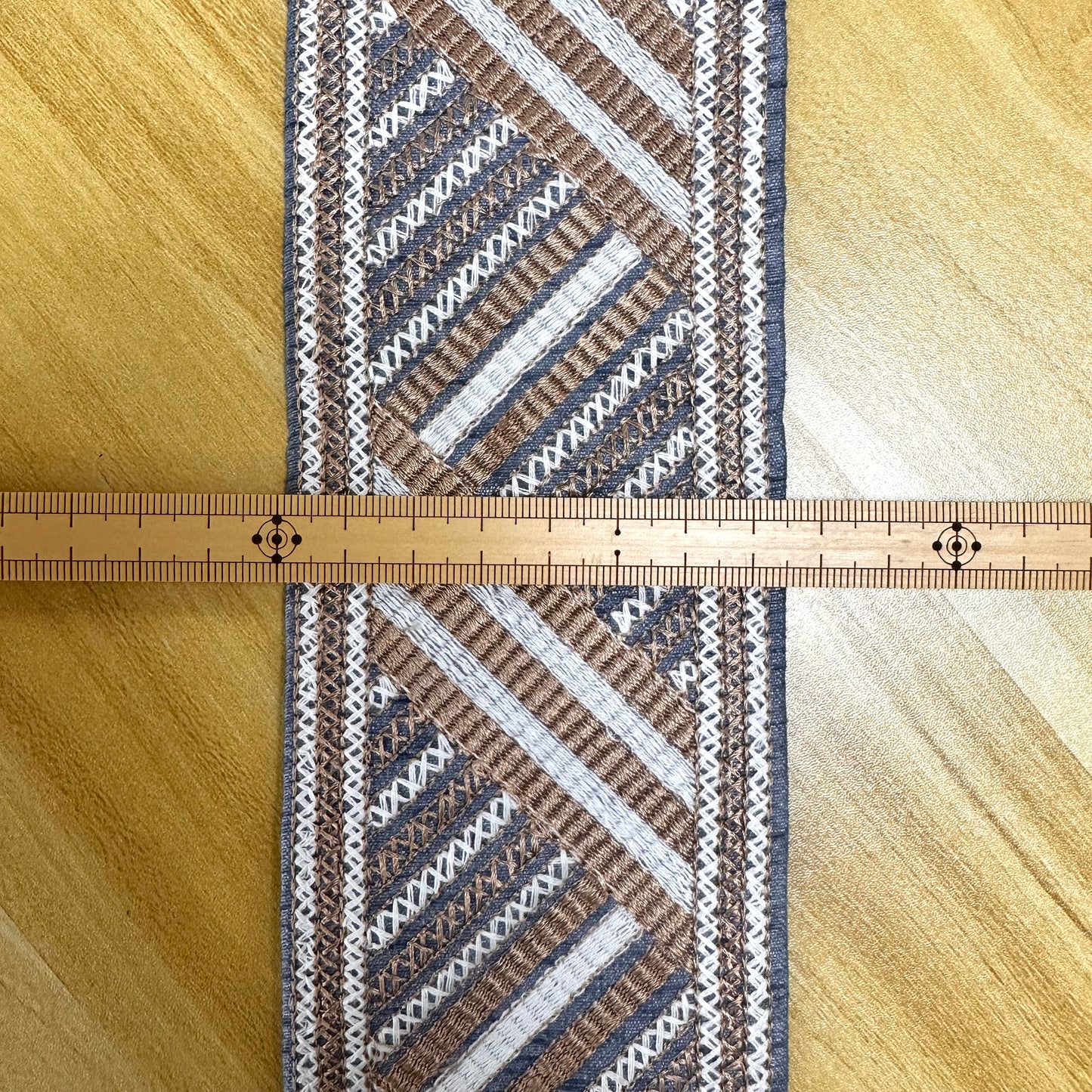 embroidery webbing 刺繡帶 | white brown stripes 白啡斜間 7.5cm