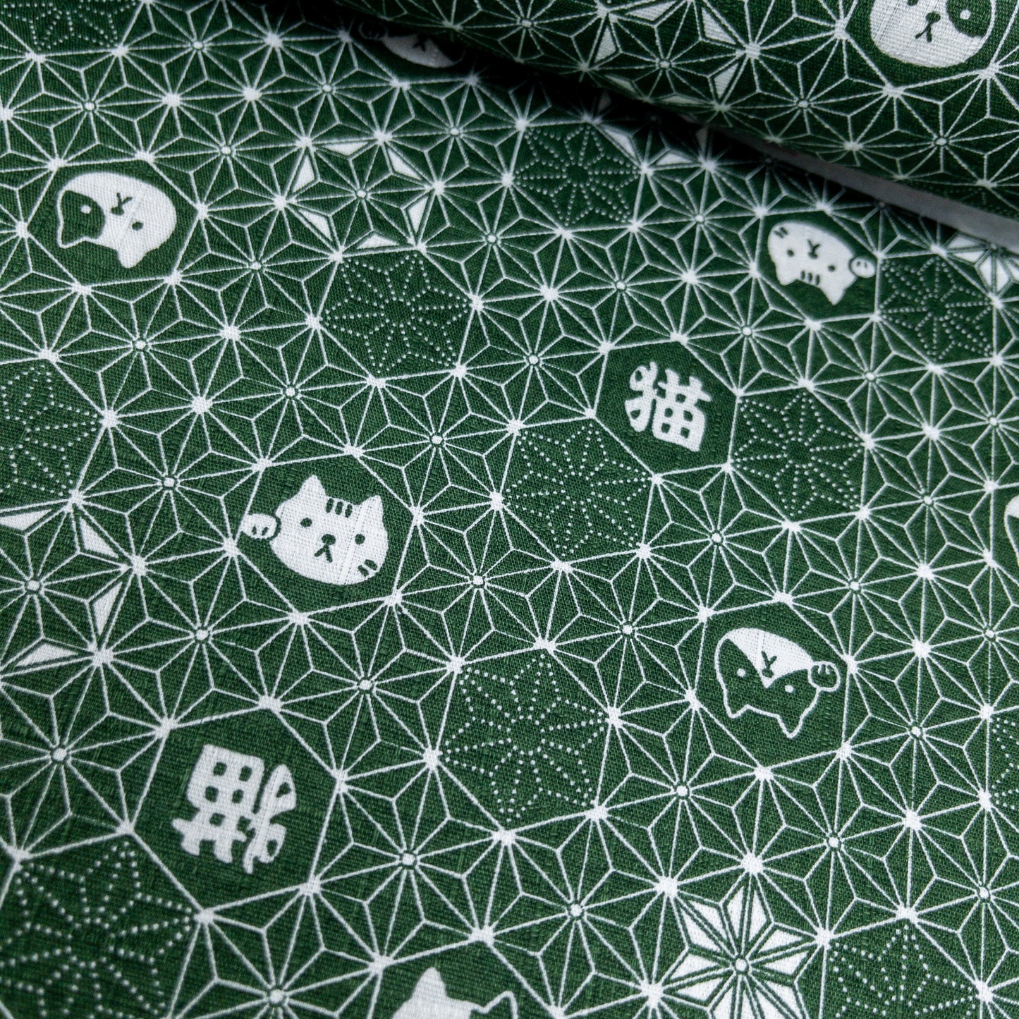 Japan | asanoha cat 麻の葉貓貓 | cotton printed dobby 竹節棉
