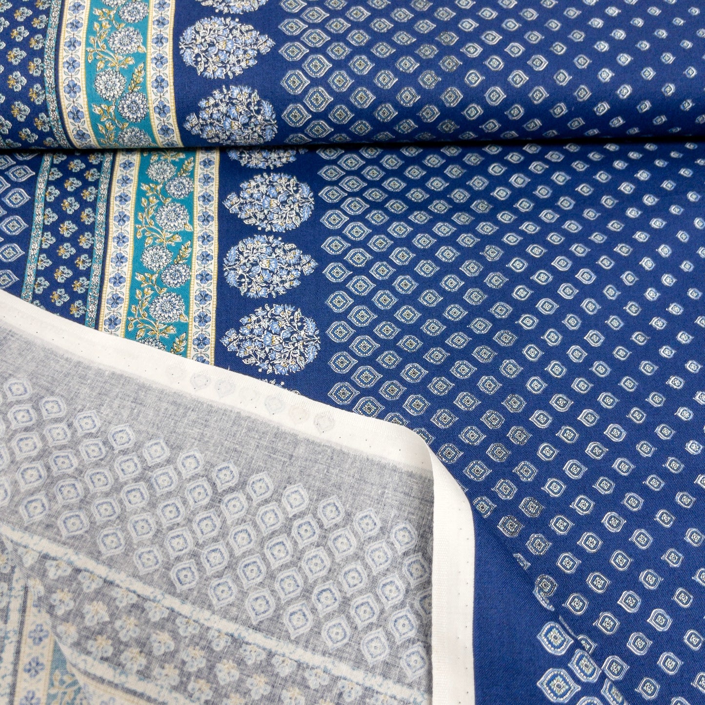 Japan | Ethnic pattern ethnic pattern 民族花圖案 - 花紋 | cotton printed sheeting 純棉