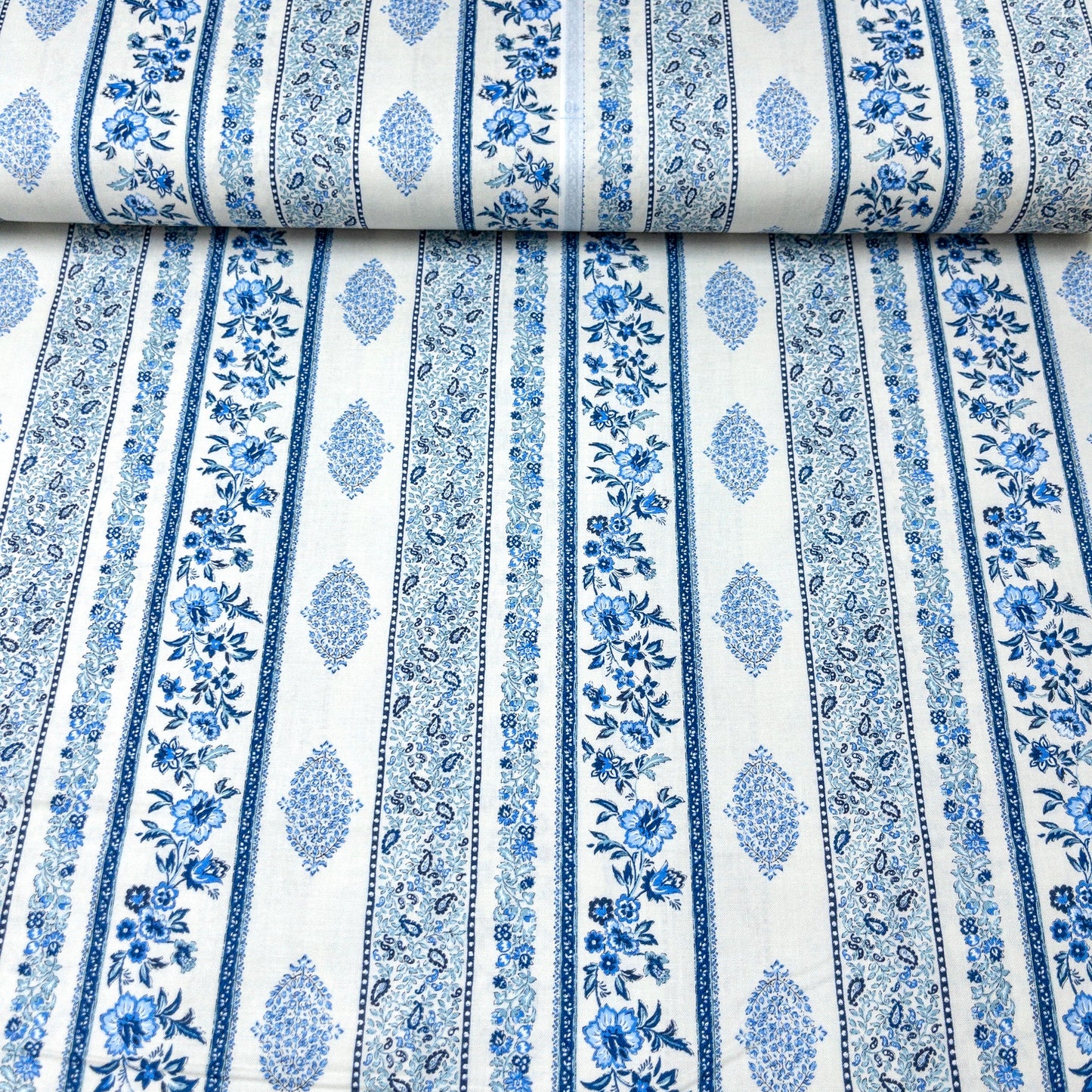 Japan | Ethnic pattern straight pattern 民族花圖案 - 拼直間紋 | cotton printed sheeting 純棉