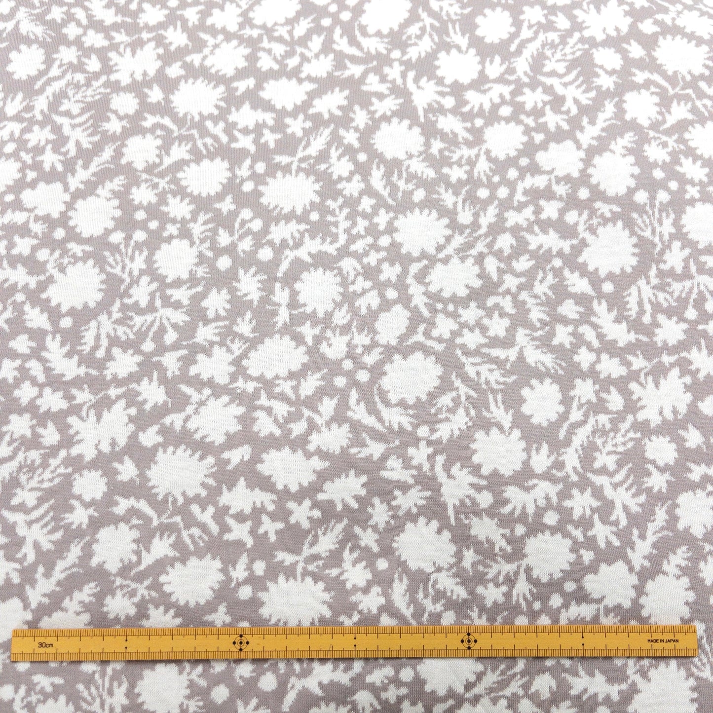 maffon | flowers & leaves cashmere ivory 花葉圖案 啡灰 | cotton jacquard knit 雙面純棉提花針織 - 160cm