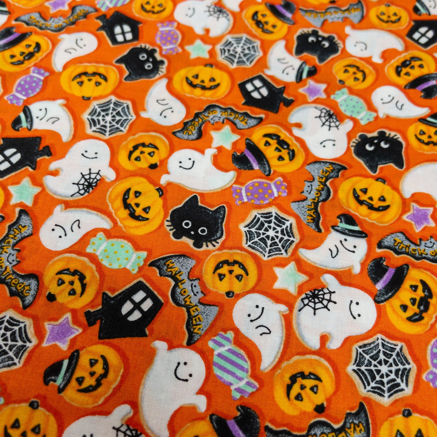 Japan | halloween pattern and cats 萬聖節圖案貓貓 | cotton printed shirting 純棉