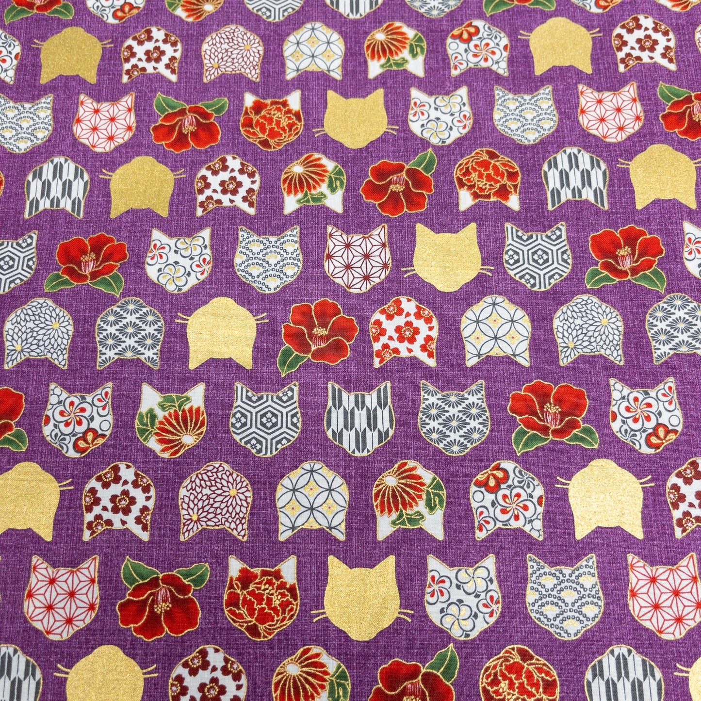 Quilt Gate | bronzing cats face japanese pattern 燙金和風圖案貓貓頭 | cotton printed sheeting 純棉