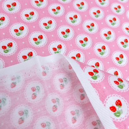 Japan | strawberry 草莓圓點 | cotton printed sheeting 純棉