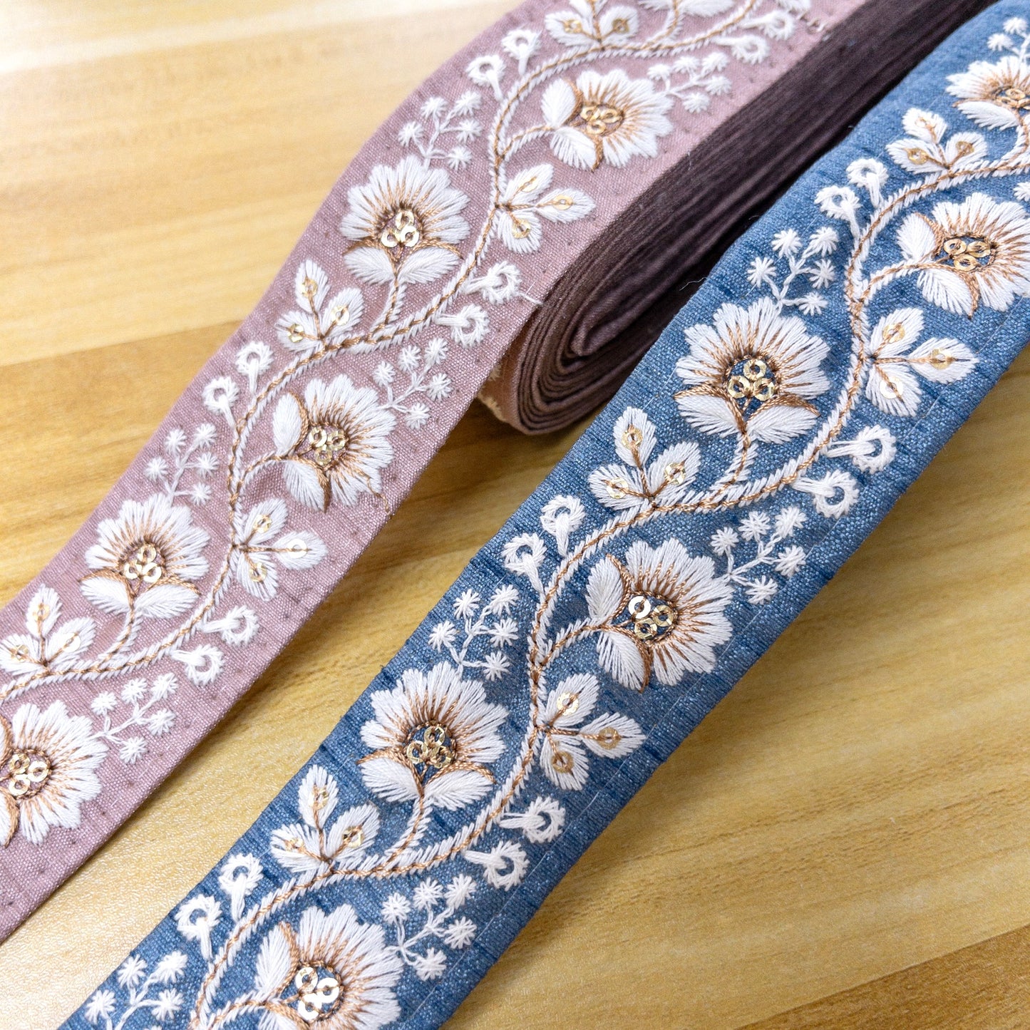 embroidery webbing 刺繡帶 | white floral 白花朵 3.5cm