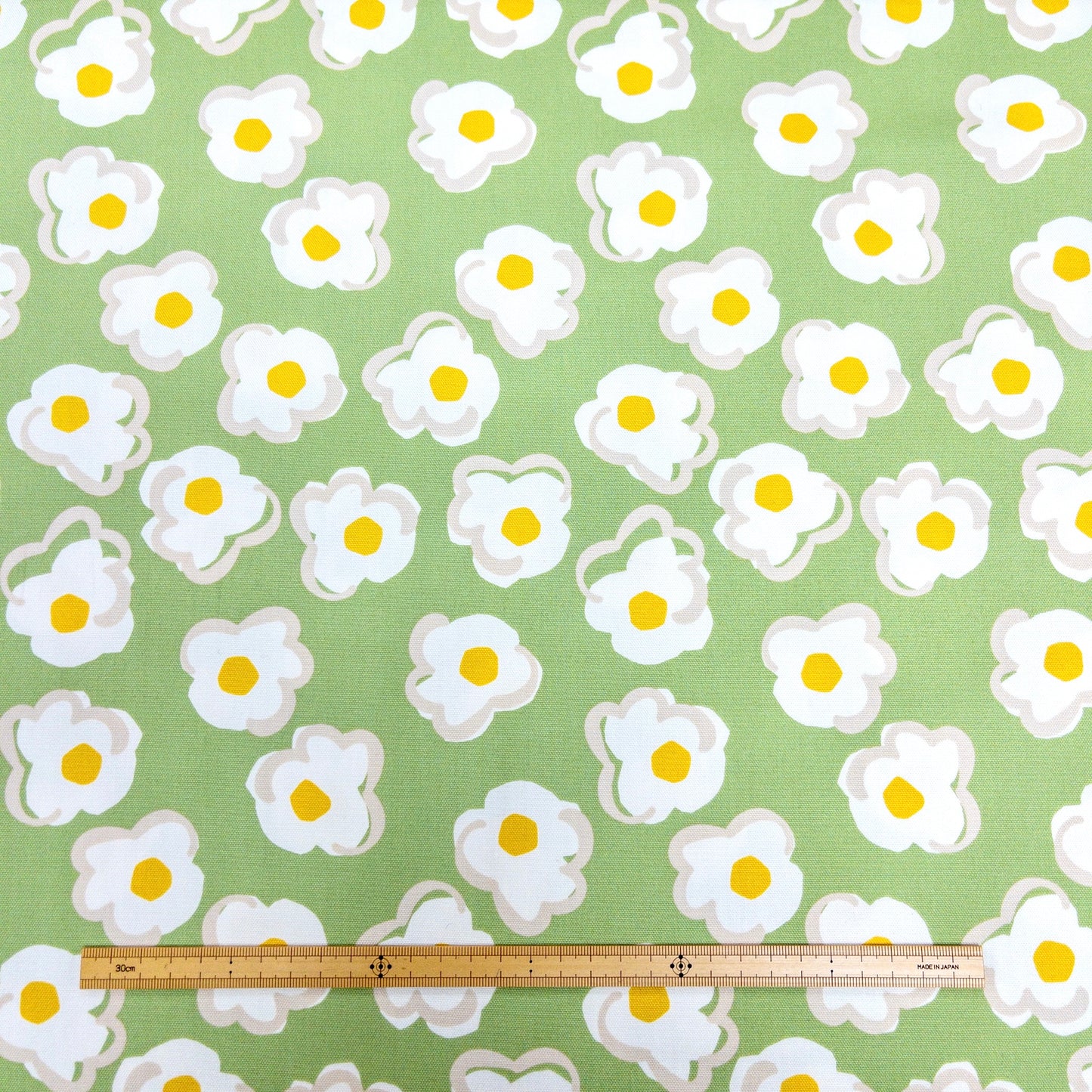 Japan | poached egg flowers 荷包蛋花花 | cotton printed oxford 純棉