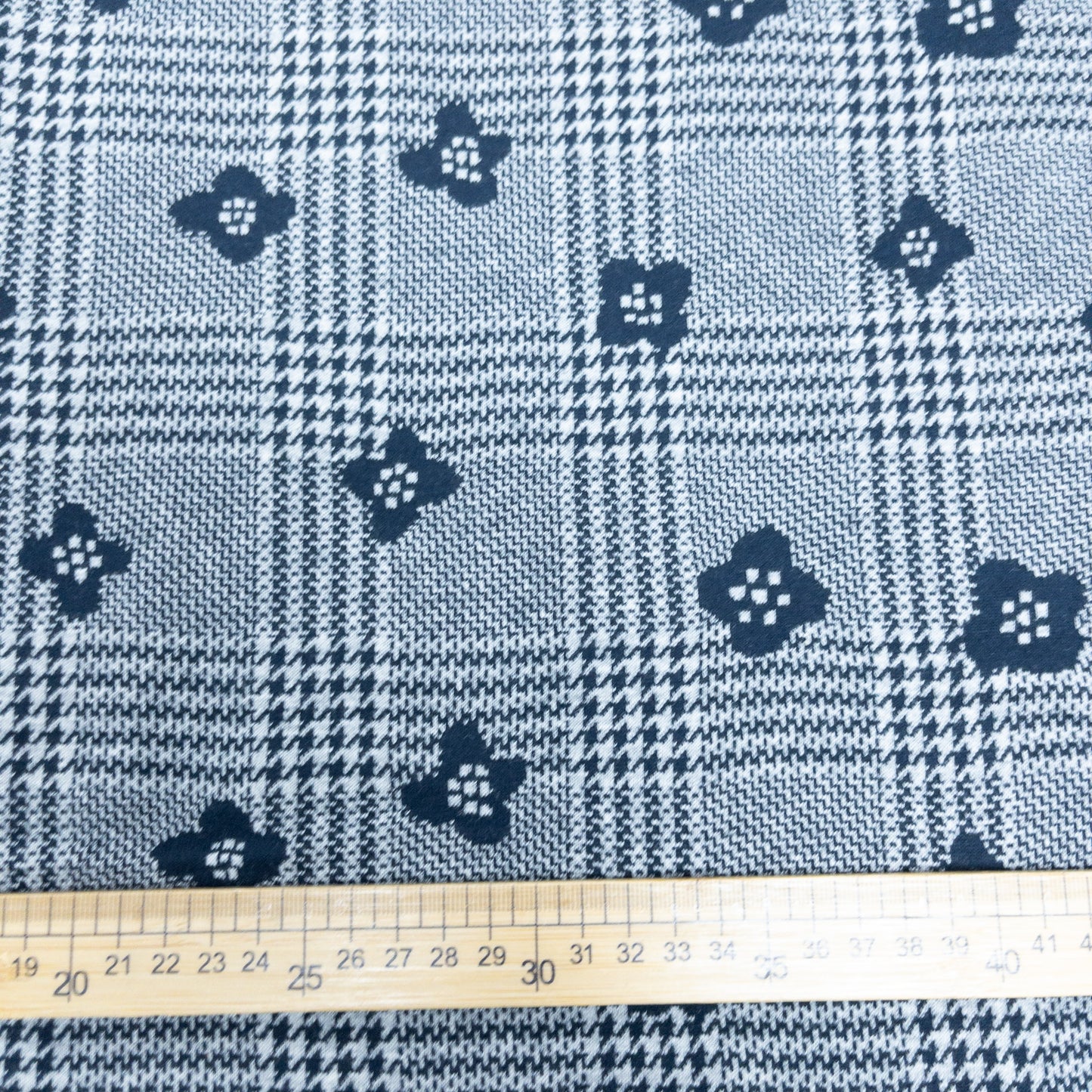 maffon | tartan floral navy gray 英倫格紋花卉 深藍+灰色 | cotton jacquard knit 雙面純棉提花針織 - 160cm