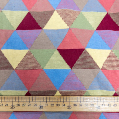 maffon | triangle patterns red blue green brown 三角拼色 紅藍綠啡 | cotton jacquard knit 雙面純棉提花針織 - 170cm