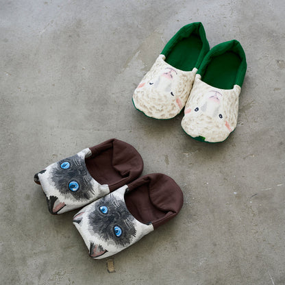 kokka home deco mini - 貓狗躺在地板上 | cotton printed sheeting 純棉