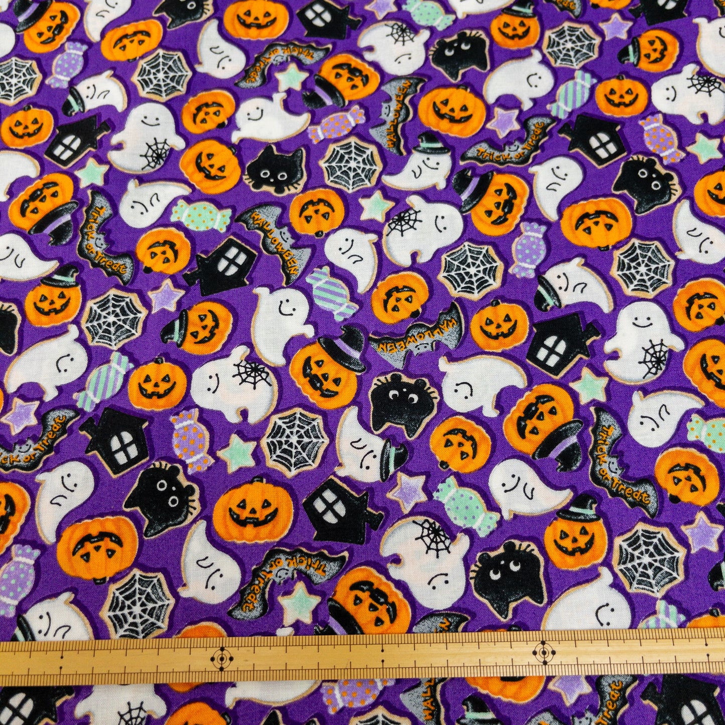 Japan | halloween pattern and cats 萬聖節圖案貓貓 | cotton printed shirting 純棉