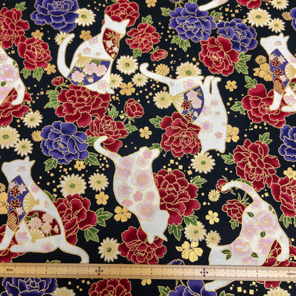 Quilt Gate | bronzing white cats floral 燙金白貓花朵 | cotton printed sheeting 純棉