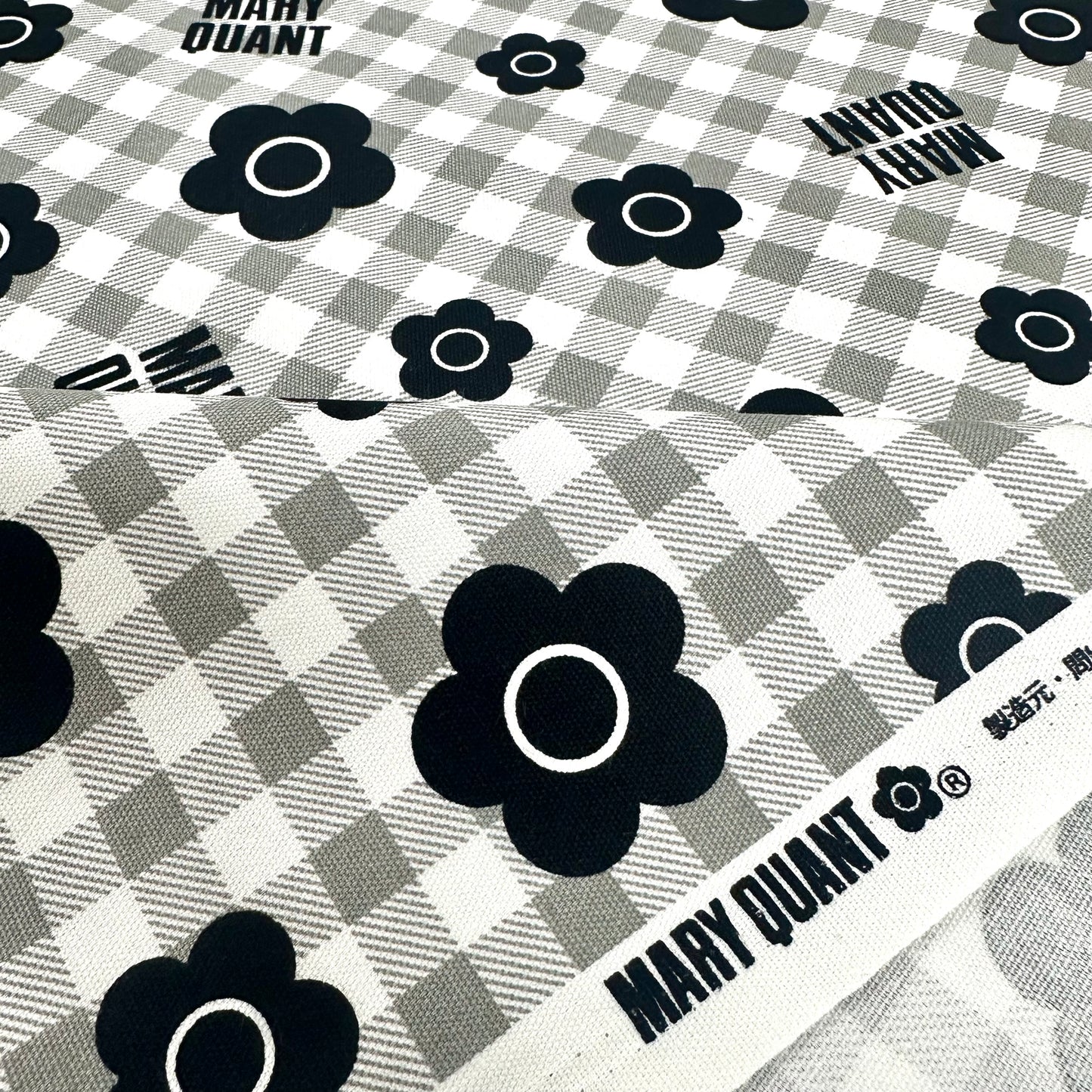 Mary Quant | checked pattern flowers 格子圖案花朵 | cotton printed oxford 純棉