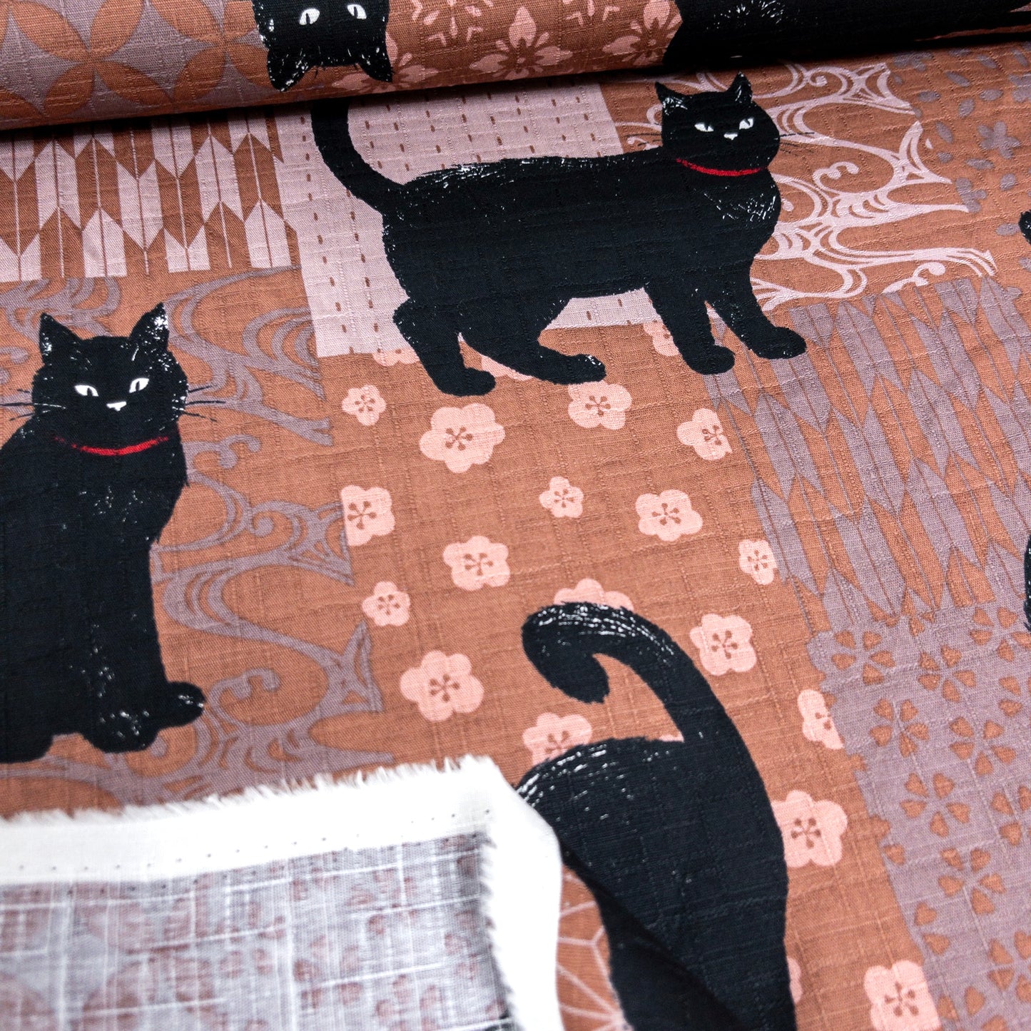 Japan | japanese pattern black cat 和風圖案拼圖黑貓 | cotton printed poplin 竹節棉