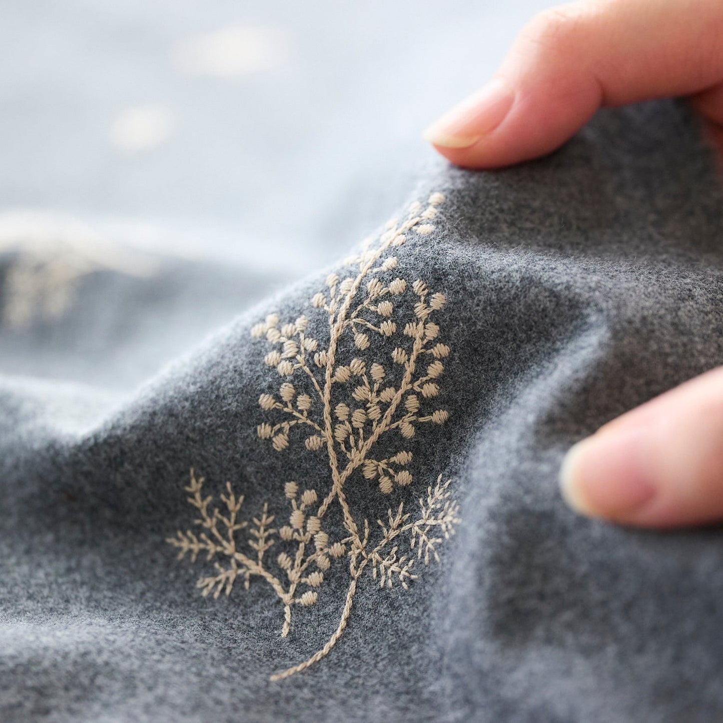 Japan | VIYELLA Mimosa 花束刺繡 | cotton yarn dyed embroidery 法蘭絨純棉