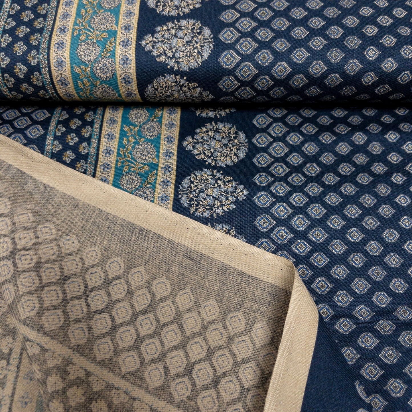 Japan | Ethnic pattern ethnic pattern 民族花圖案 - 花紋 | cotton printed sheeting 純棉