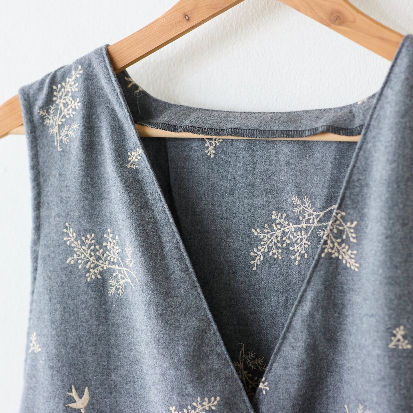 Japan | VIYELLA Mimosa 花束刺繡 | cotton yarn dyed embroidery 法蘭絨純棉