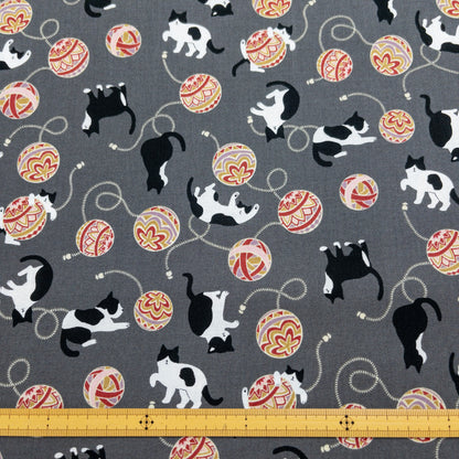 Japan | japanese playing ball's cat 和風波波球貓貓 | cotton printed sheeting 純棉