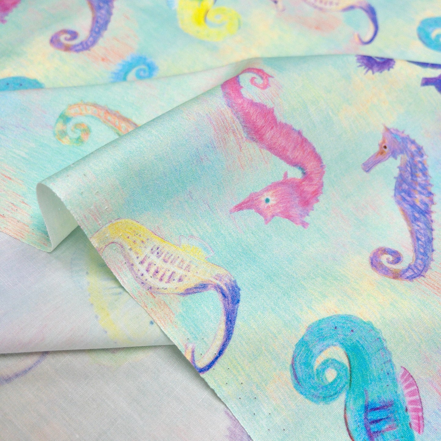 nora. | colorful seahorse 彩色海馬 | cotton printed sheeting 純棉