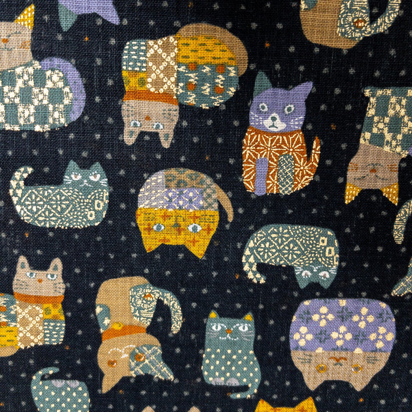 Japan | japanese cat 和風不倒翁貓貓 | cotton printed poplin 竹節棉
