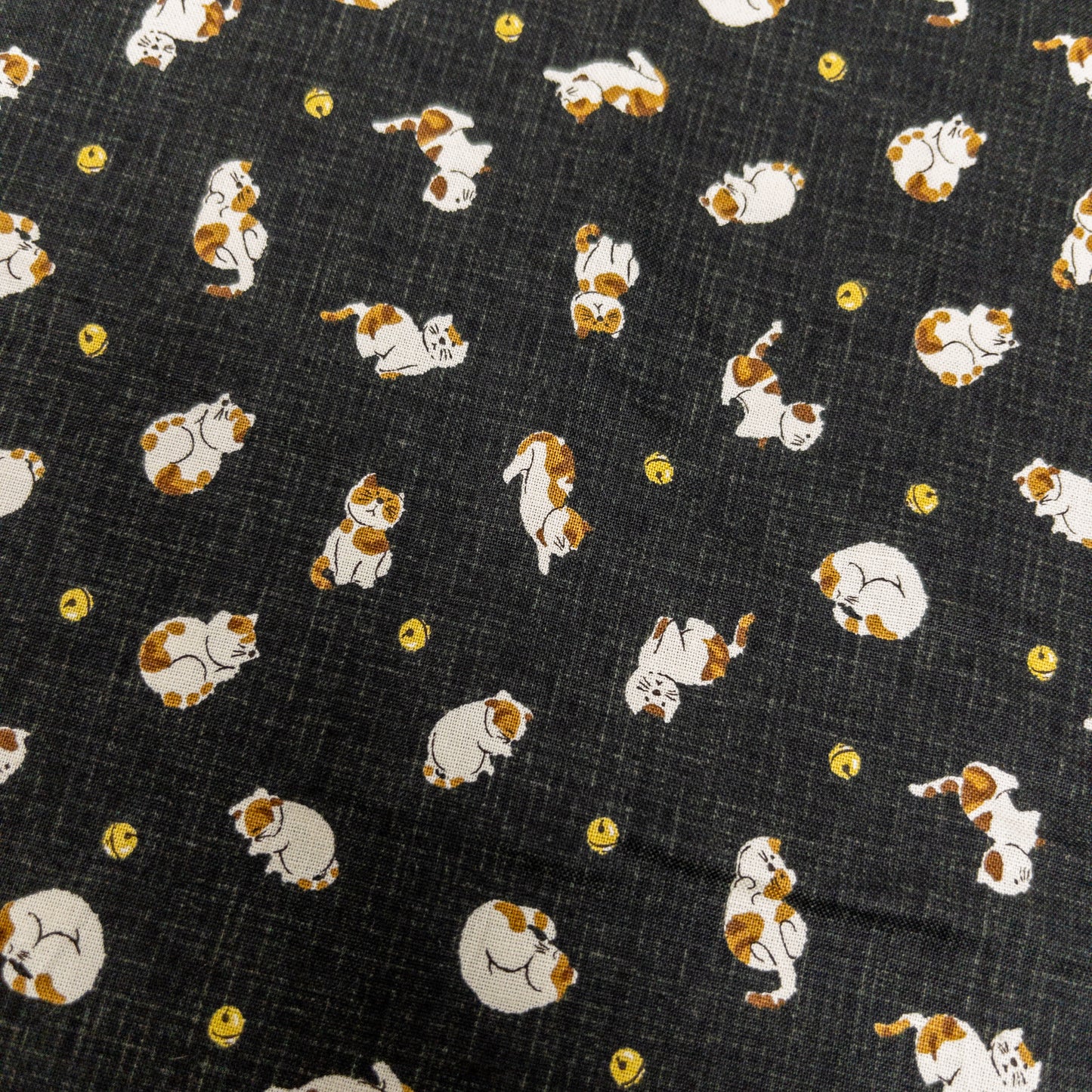 Japan | little cat 小小三色貓 | cotton printed sheeting